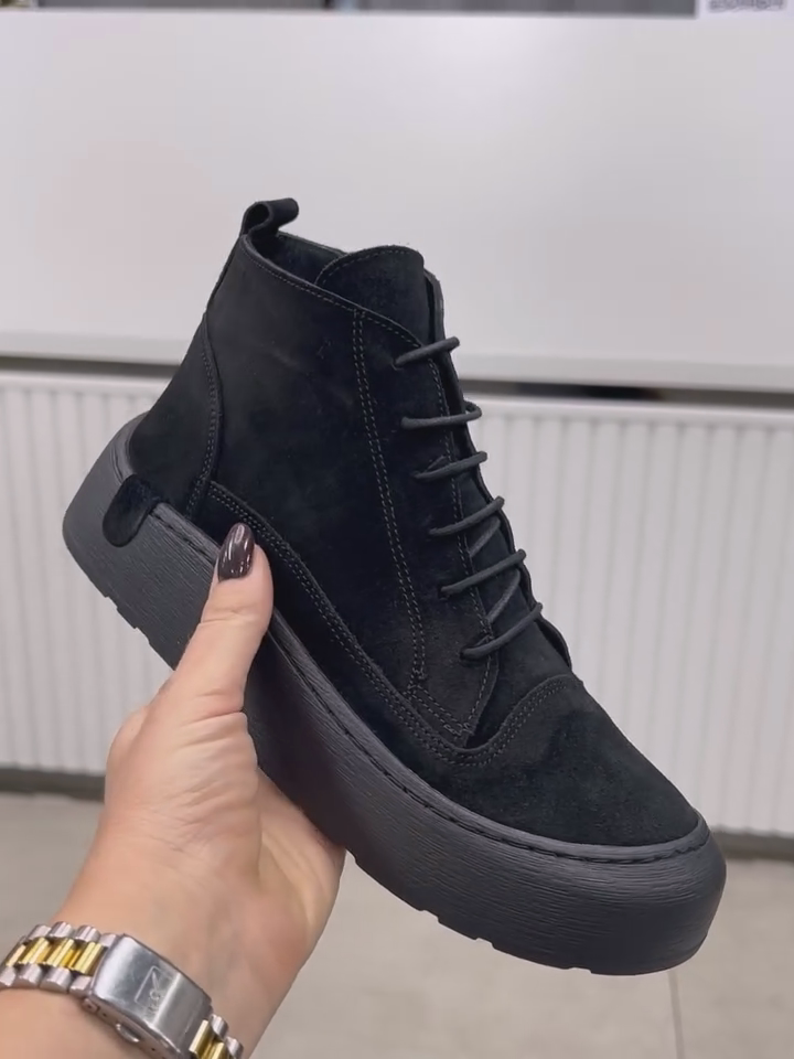 Top Grain Leather Fleece-Lined Martin Boots