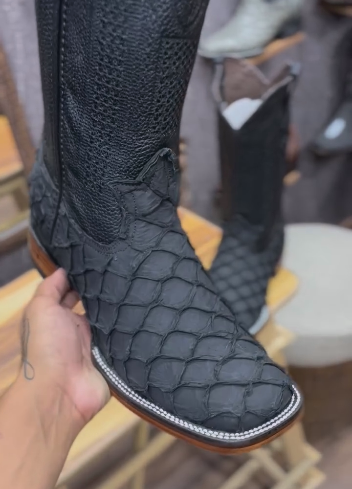 3D Embossed Men's Cowboy Boots