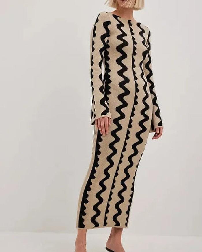 Round neck wavy striped contrast dress