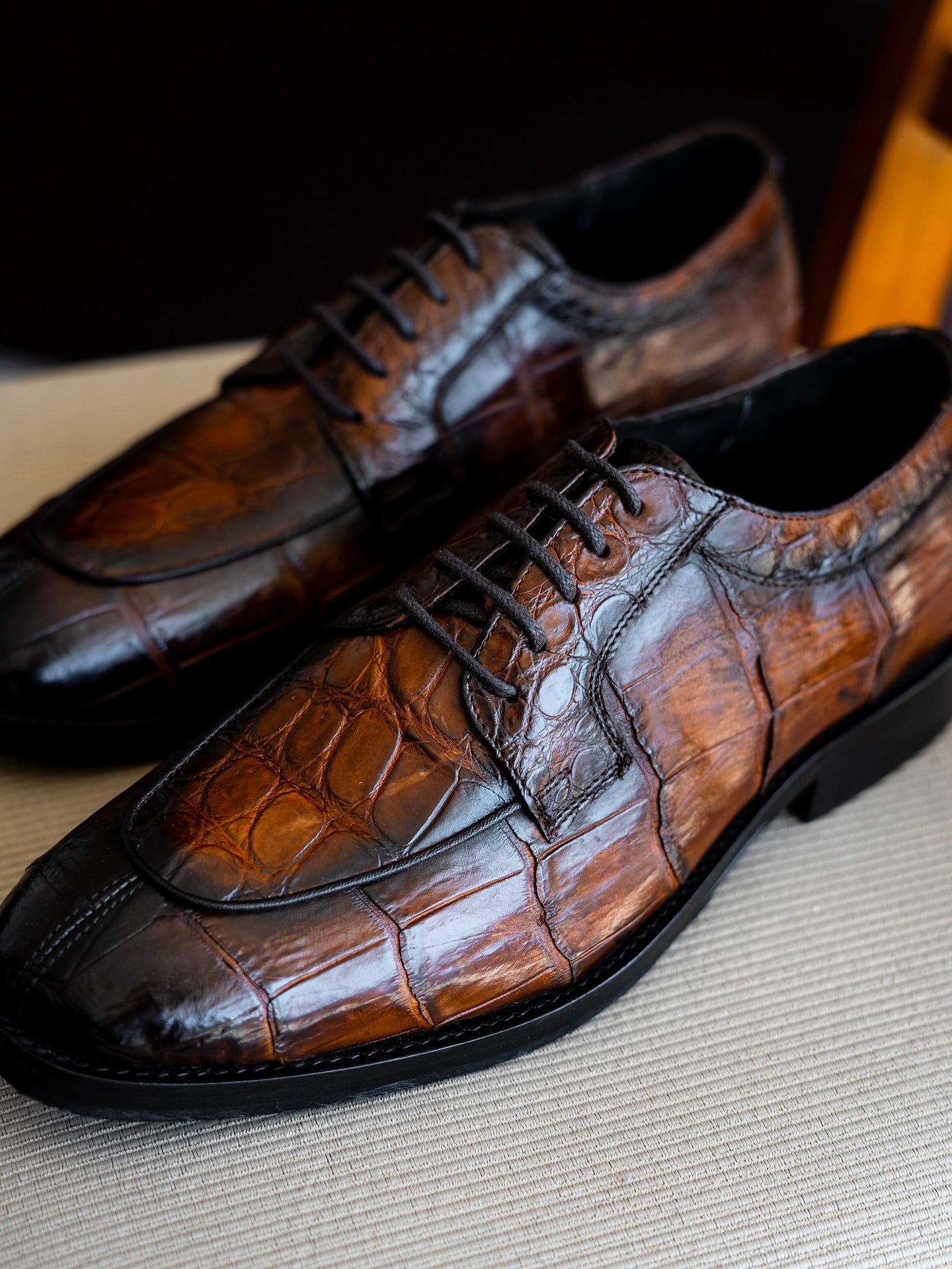 Hand-painted Shadow Crocodile Dress Shoes