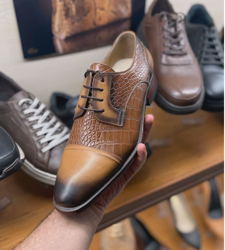 Men's Classic Lace-Up Brogue Dress Shoes