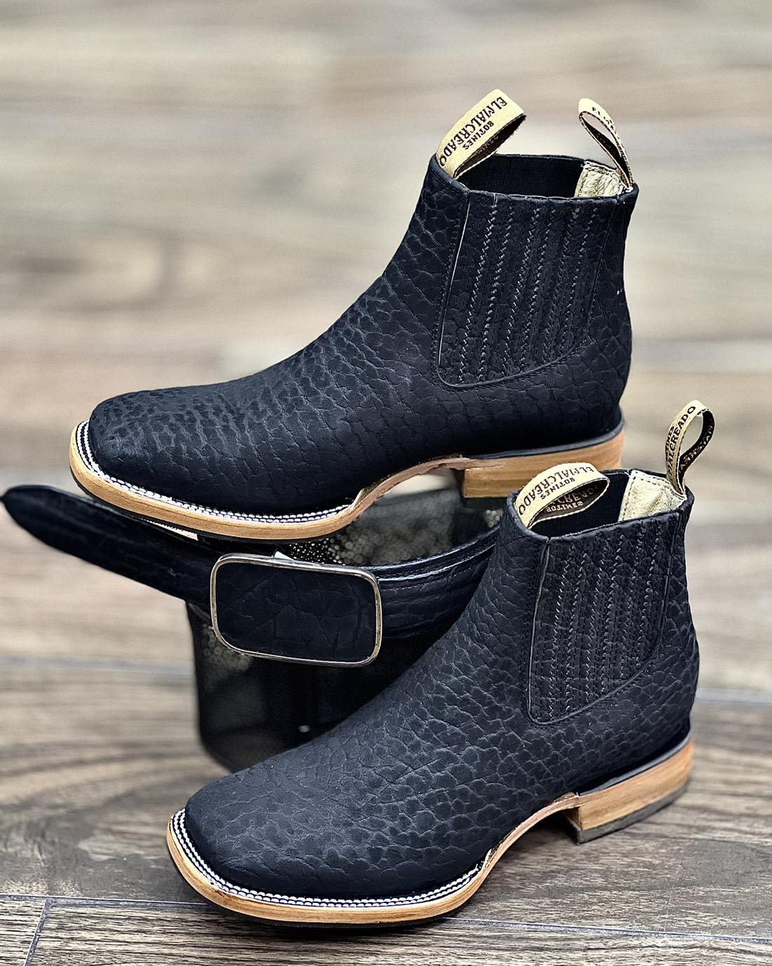 Men's Bull Neck Cowboy Ankle Boots