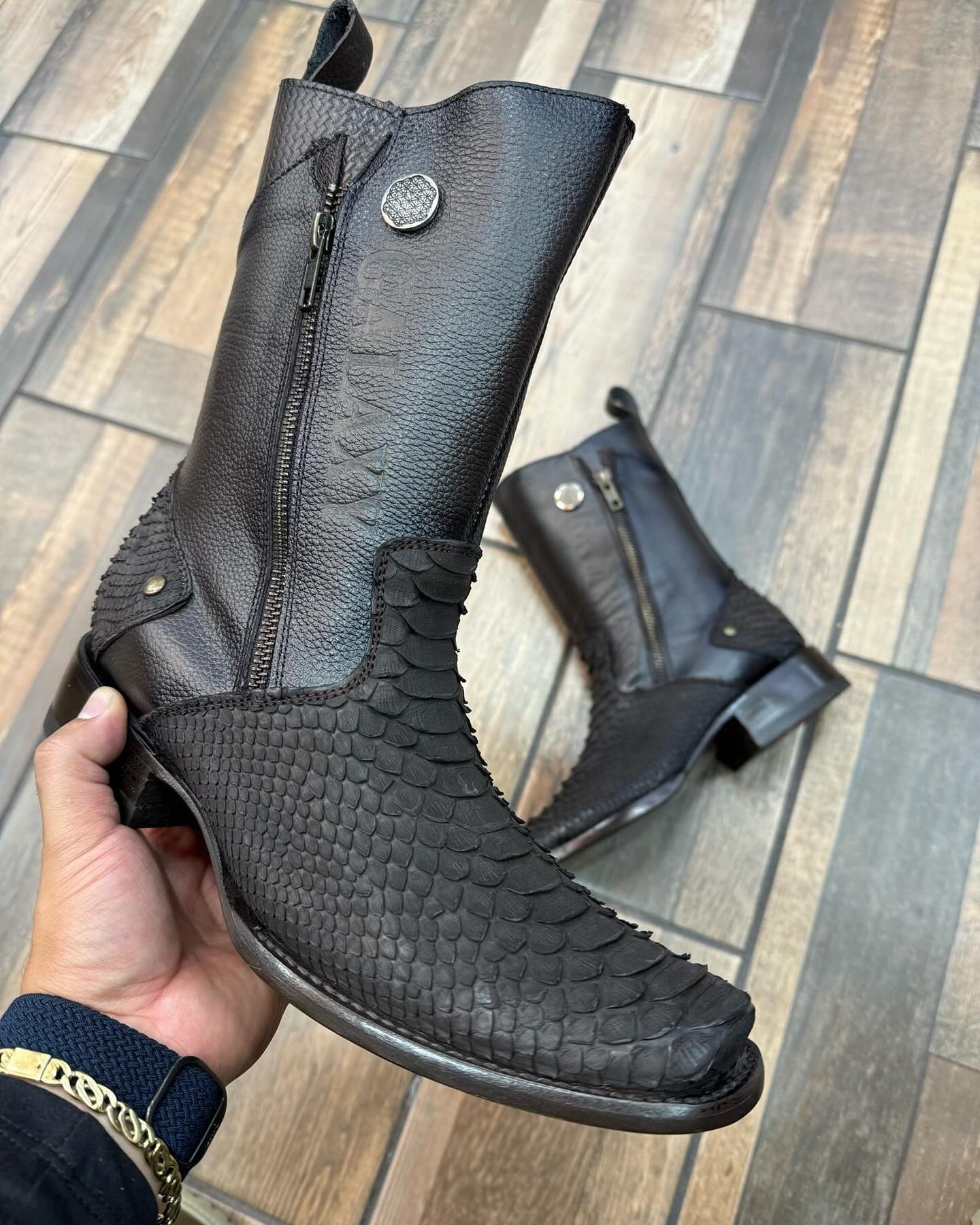 Men's Python-Print Cowboy Boots With Dual Zippers