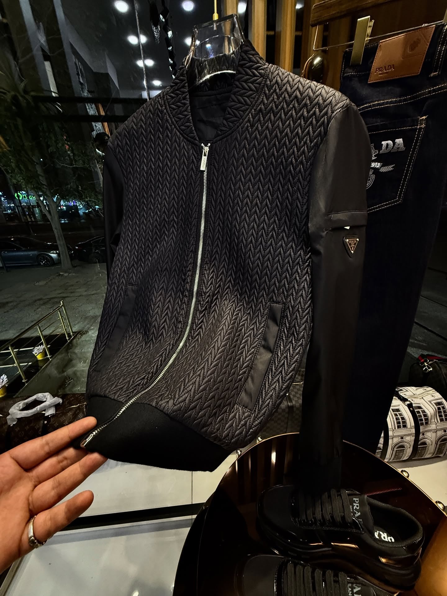 Waterproof Woven Pattern Black Jacket