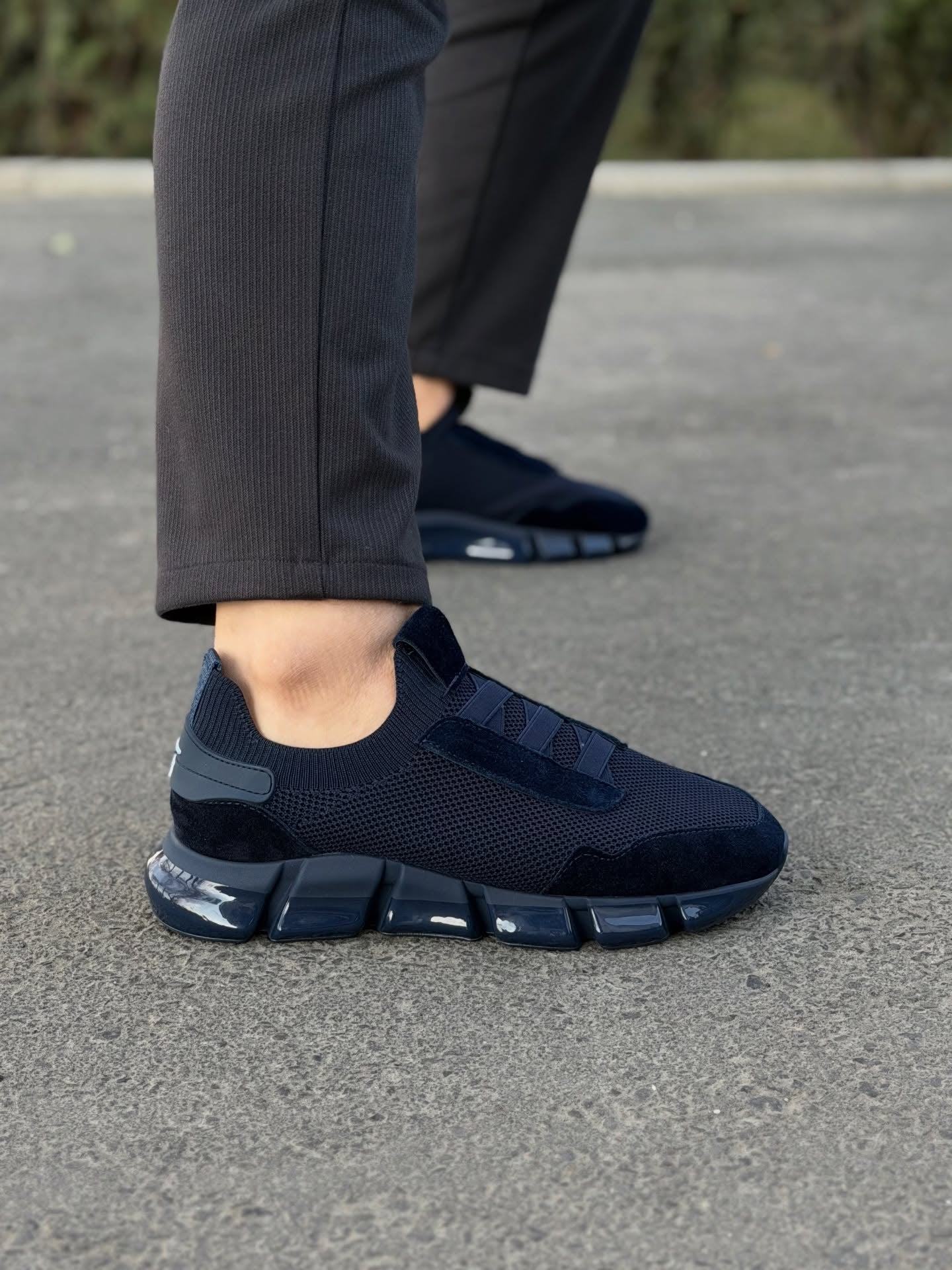 Men's Breathable Lightweight Athletic Shoes