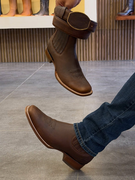 Booker Ultra Round Toe Wide Boots