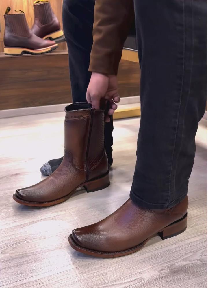 Leather Cuadra Cowboy Boots