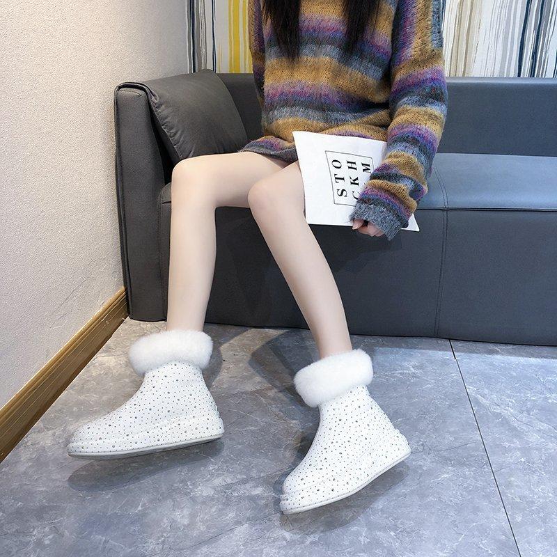 Short Furry Boots for Outer Wear