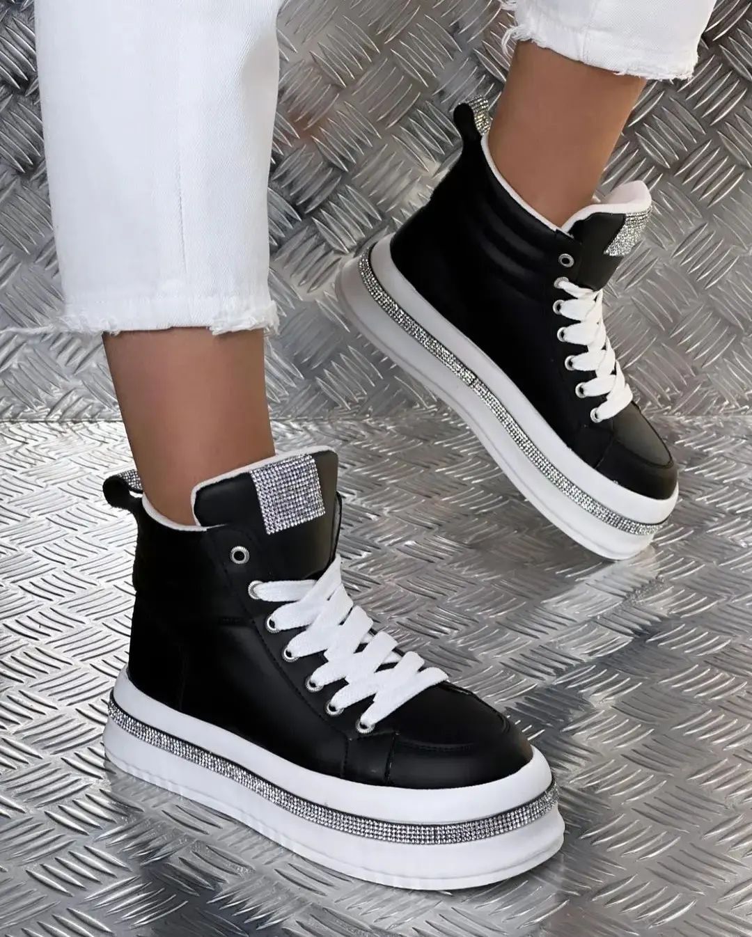 Versatile Thick Sole Heightening Casual High-top Shoes